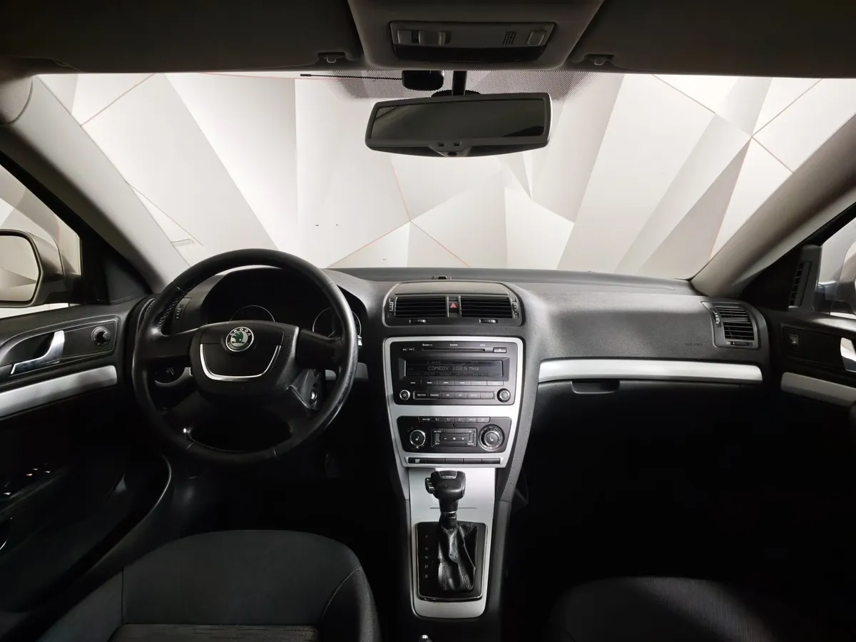 Skoda Octavia 1.6 Tiptronic (102 л.с.) Серый в АВИЛОН. Слайд №11
