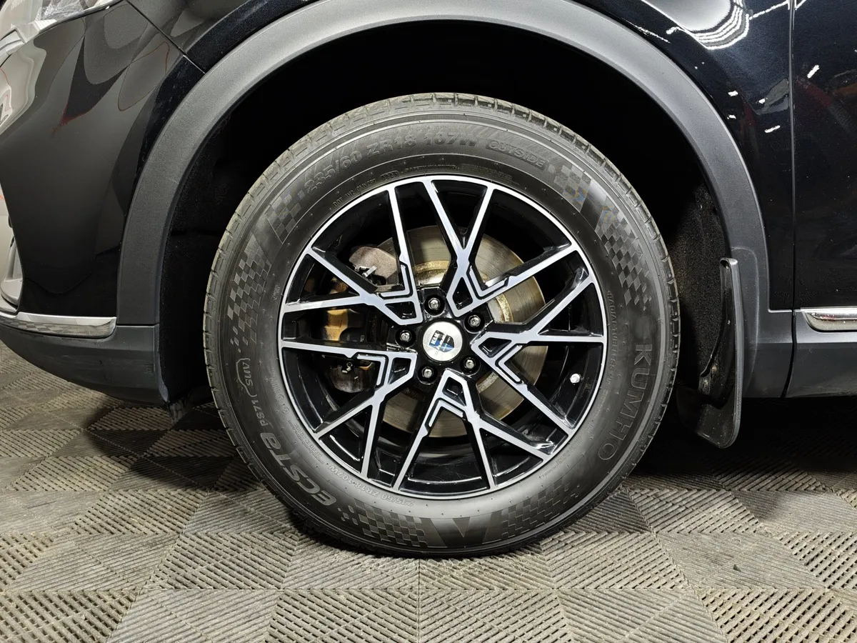 Hongqi HS5 2.0 AT 4WD (224 л.с.) Комфорт Черный в АВИЛОН. Слайд №9