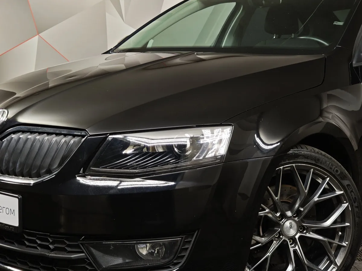 Skoda Octavia 1.8 TSI DSG (180 л.с.) Черный в АВИЛОН. Слайд №10