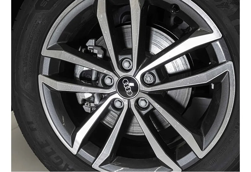 Audi Q3 35 1.5 TFSI S-tronic (160 л.с.) Fashion Dynamic Edition Белый в АВИЛОН. Слайд №9