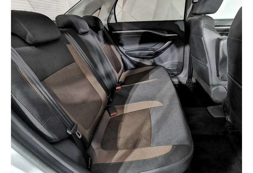 ВАЗ (Lada) Vesta 1.8 AMT (122 л.с.) Белый в АВИЛОН. Слайд №11