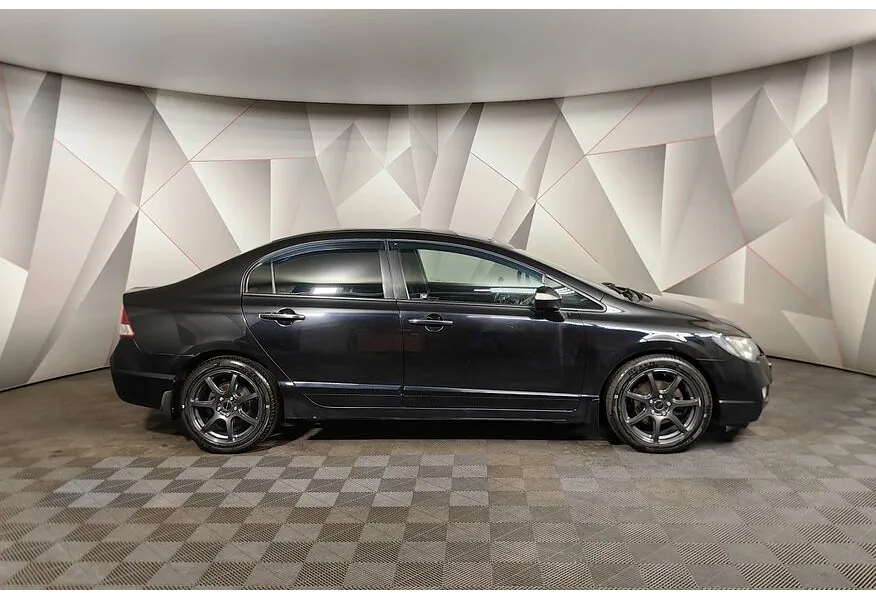 АВИЛОН - Honda Civic 1.8 AT (142 л.с.) Черный - slide 2