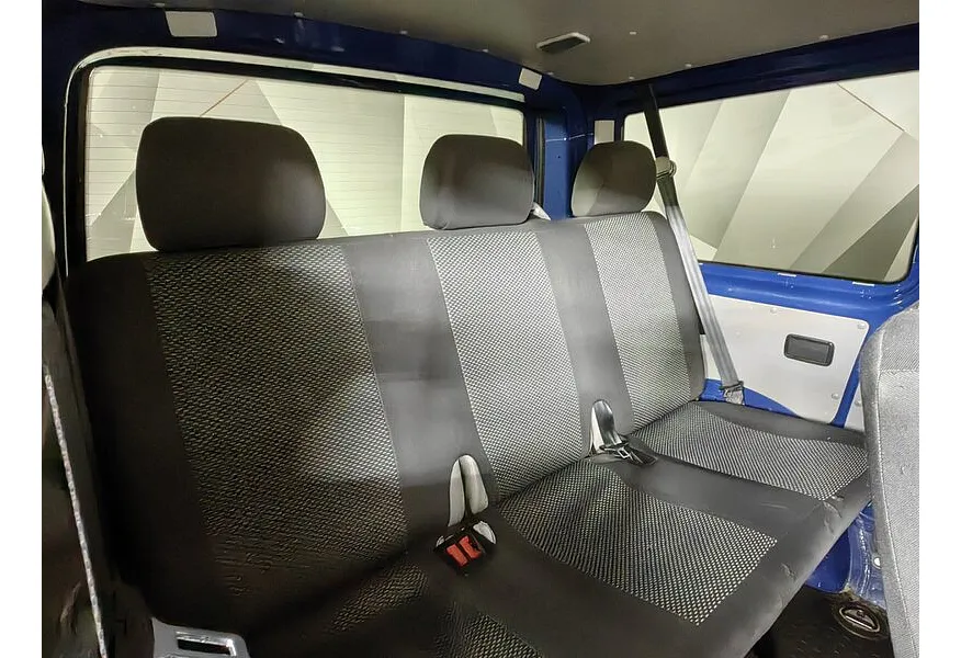 Volkswagen Transporter 1.9 TDI SWB L1H1 MT (84 л.с.) Синий в АВИЛОН. Слайд №17