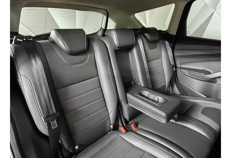 АВИЛОН - Ford Kuga 1.6 EcoBoost AT AWD (182 л.с.) Titanium Черный - slide 9
