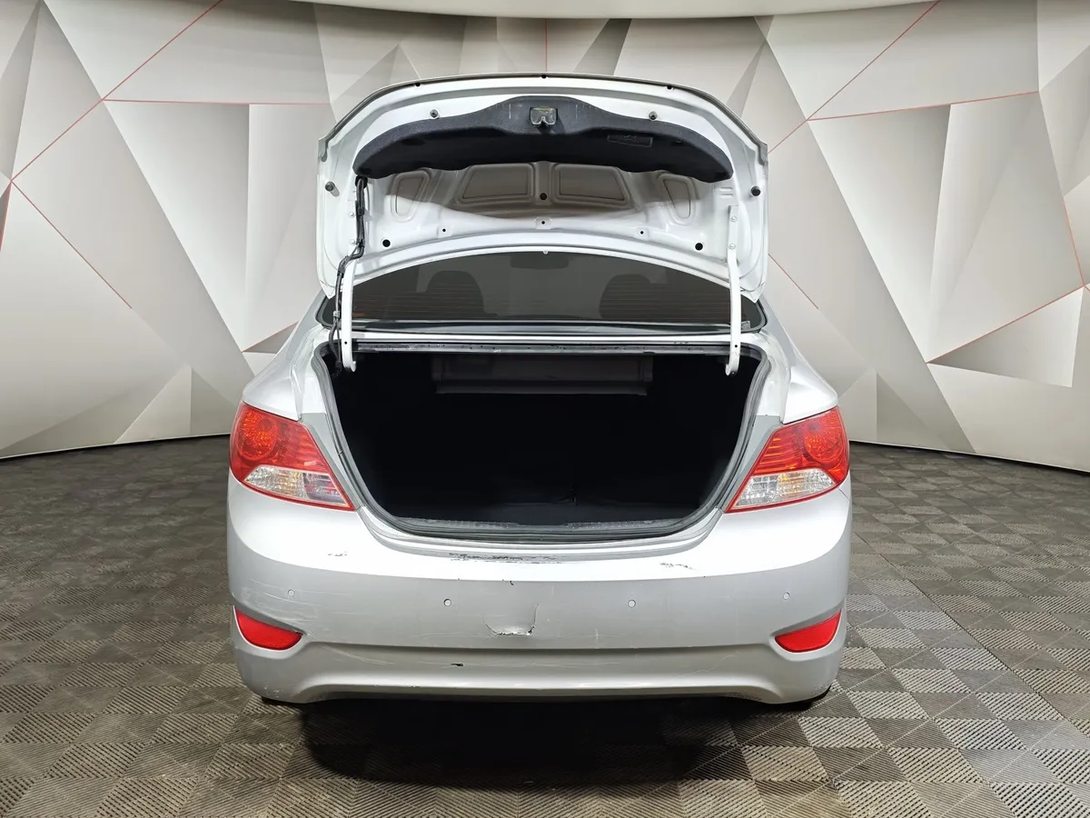 Hyundai Solaris 1.6 AT (123 л.с.) Special Edition Серый в АВИЛОН. Слайд №11