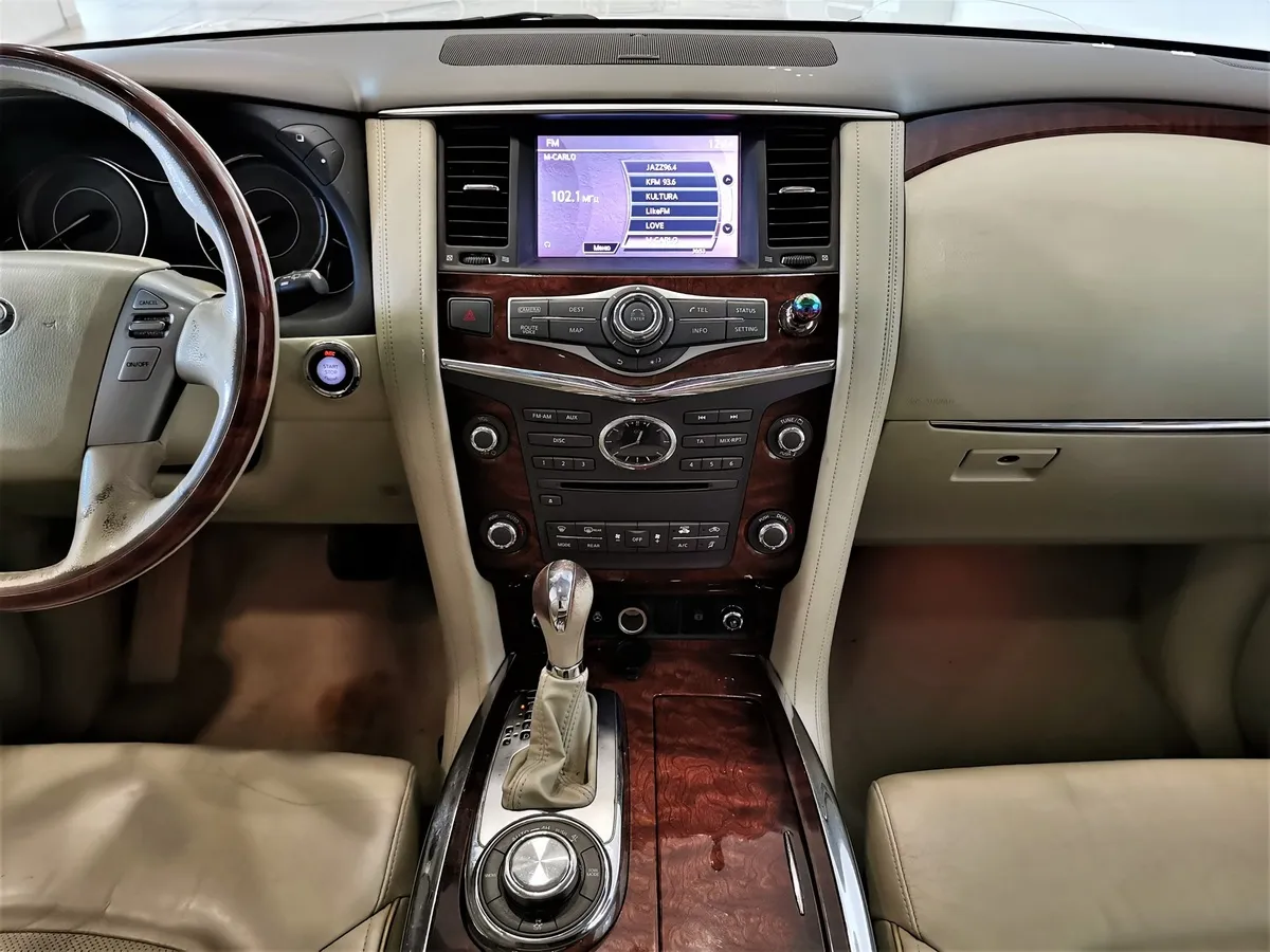 Infiniti QX80 5.6 АТ AWD (405 л.с.) Белый в АВИЛОН. Слайд №14
