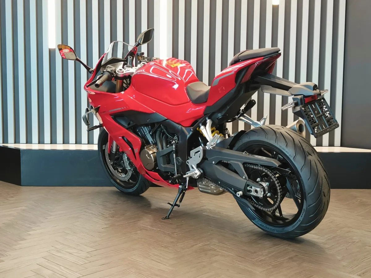 QJMOTOR SRK 800 RR 778 см³ (95 л.с.) 778 Красный в АВИЛОН. Слайд №5