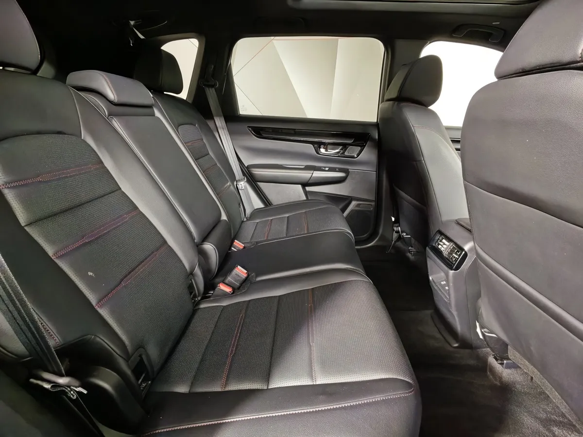 Honda CR-V 2.0h CVT 4WD (204 л.с.) Sport Hybrid Белый в АВИЛОН. Слайд №16