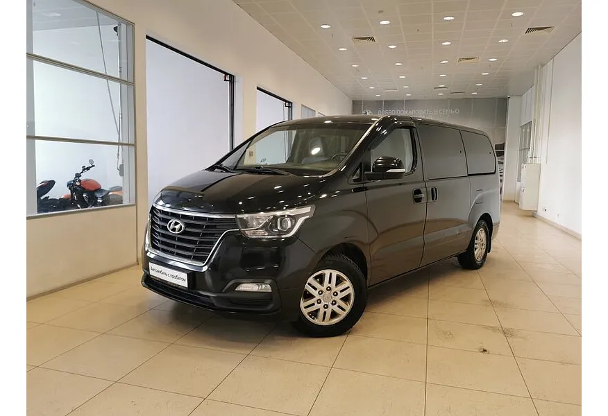 АВИЛОН - Hyundai H-1 2.4 AT (173 л.с.) Comfort Черный - slide 9862240