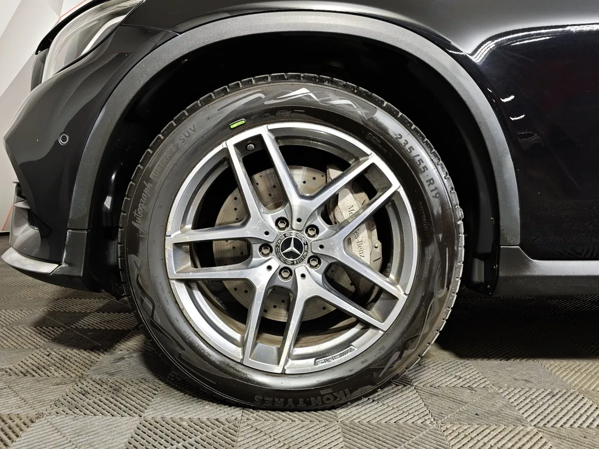 Mercedes-Benz GLC 250 d 9G-TRONIC 4MATIC (204 л.с.) Sport Черный в АВИЛОН. Слайд №9