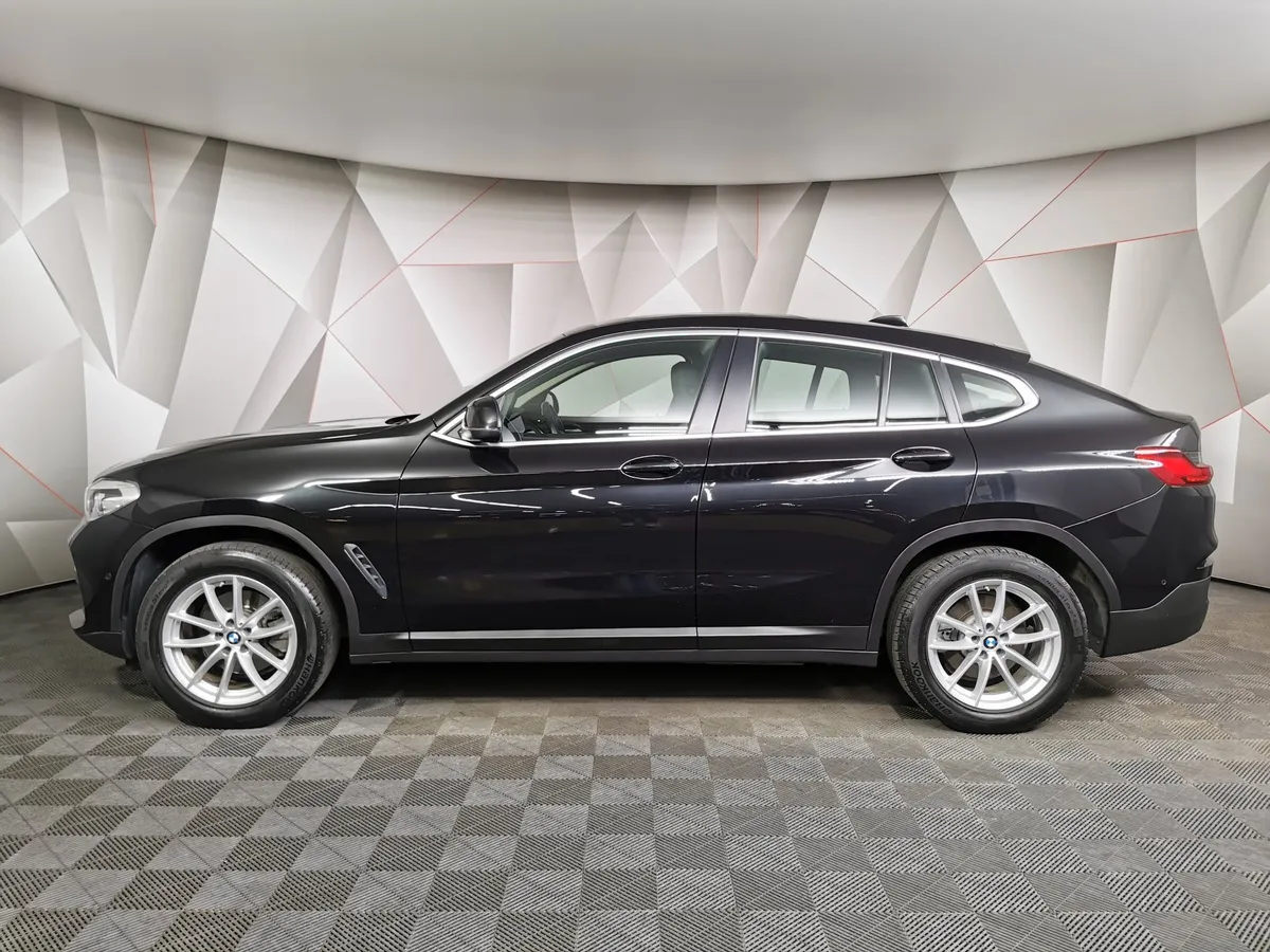 BMW X4 xDrive20i Steptronic (184 л.с.) Черный в АВИЛОН. Слайд №5