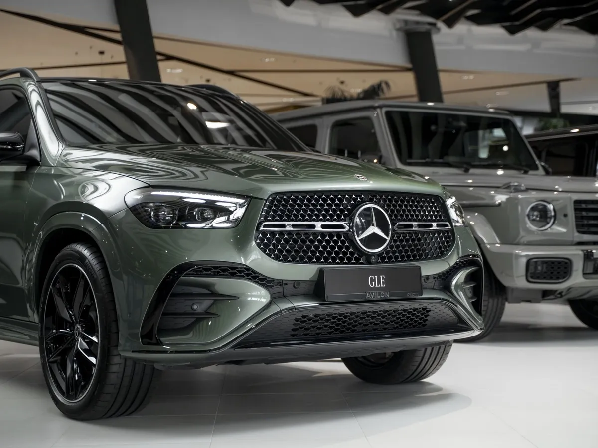 Mercedes-Benz GLE 450d 4MATIC 9G-TRONIC (367 л.с.) Зеленый в АВИЛОН. Слайд №9 Mercedes-Benz GLE 450d 4MATIC 9G-TRONIC (367 л.с.) Зеленый в АВИЛОН. Слайд №9