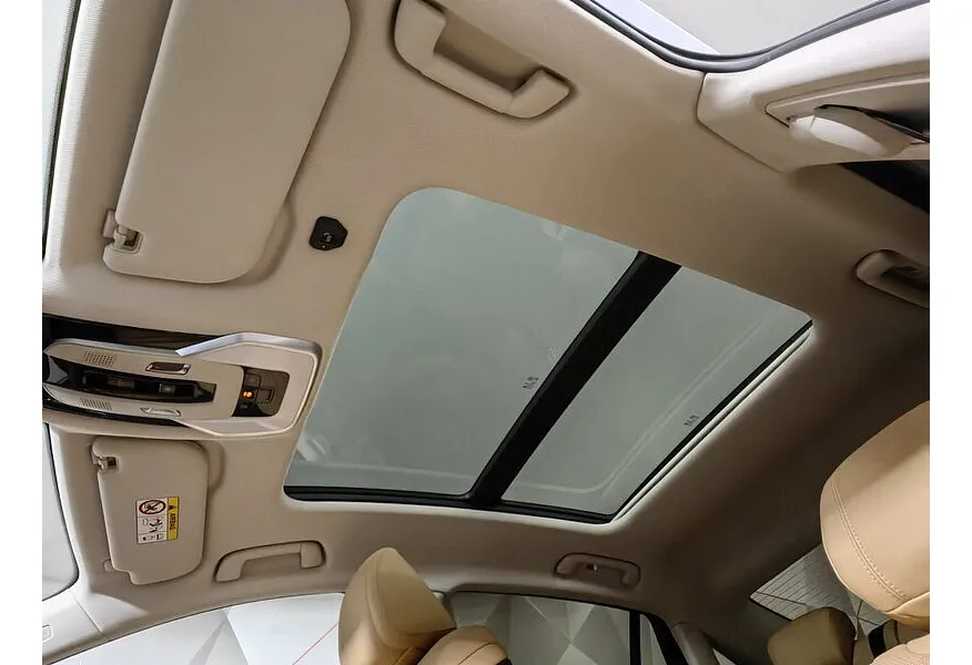 Hongqi H5 2.0 AT (218 л.с.) Comfort Plus Белый в АВИЛОН. Слайд №2