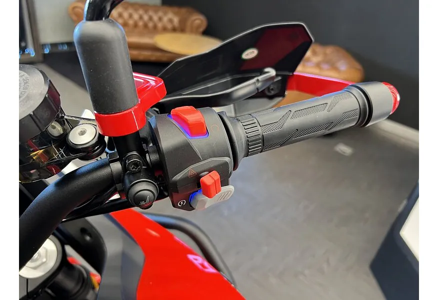 QJMOTOR SVT 650X 650 см³ (76 л.с.) 650 в АВИЛОН. Слайд №10