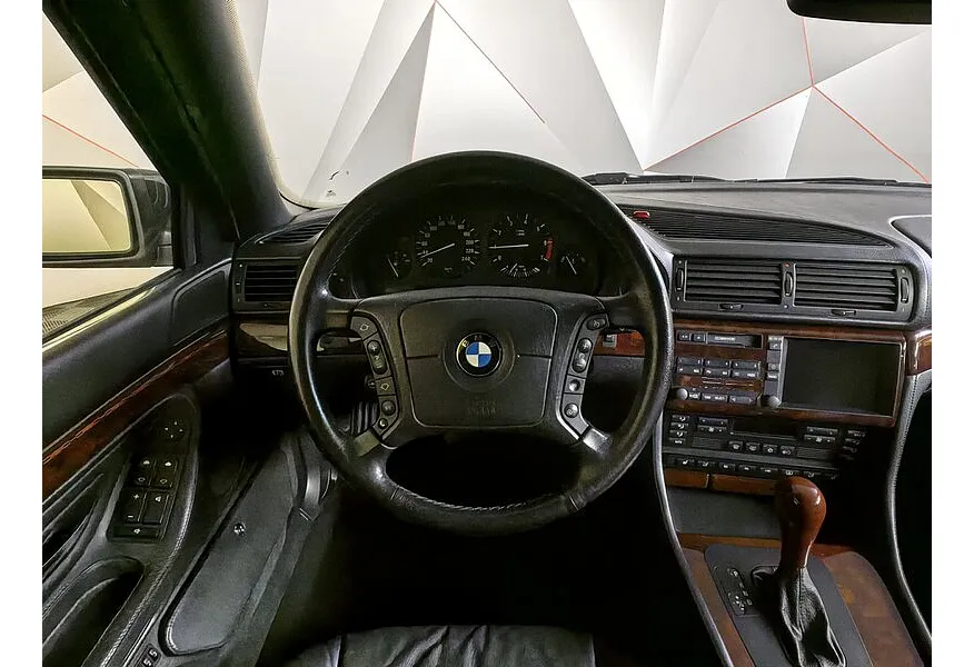 АВИЛОН - BMW 7 серия 750iL AT (326 л.с.) Черный - slide 8