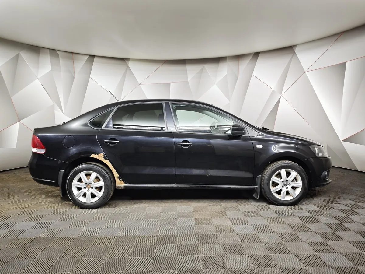 Volkswagen Polo 1.6 MPI AT (110 л.с.) Highline Черный в АВИЛОН. Слайд №6