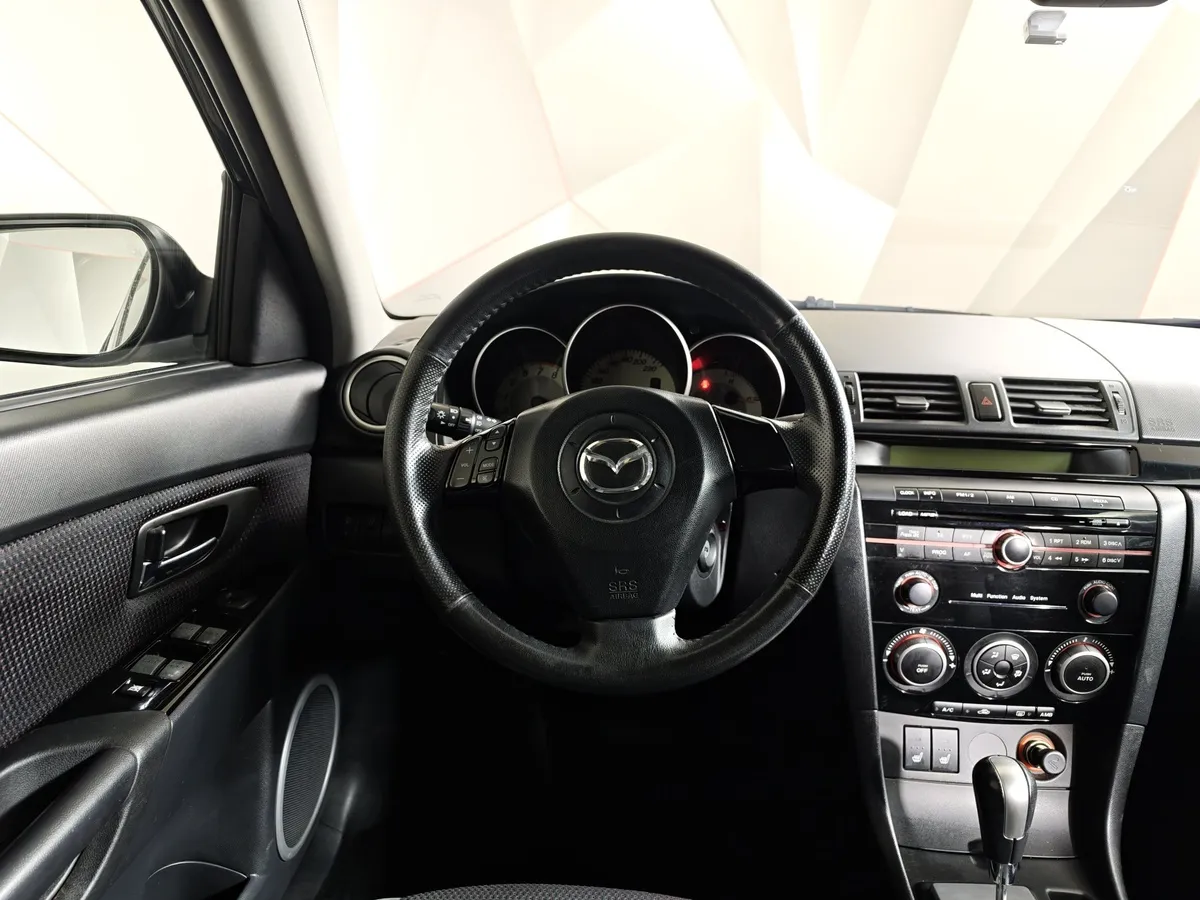 Mazda 3 2.0 AT (150 л.с.) Серый в АВИЛОН. Слайд №19