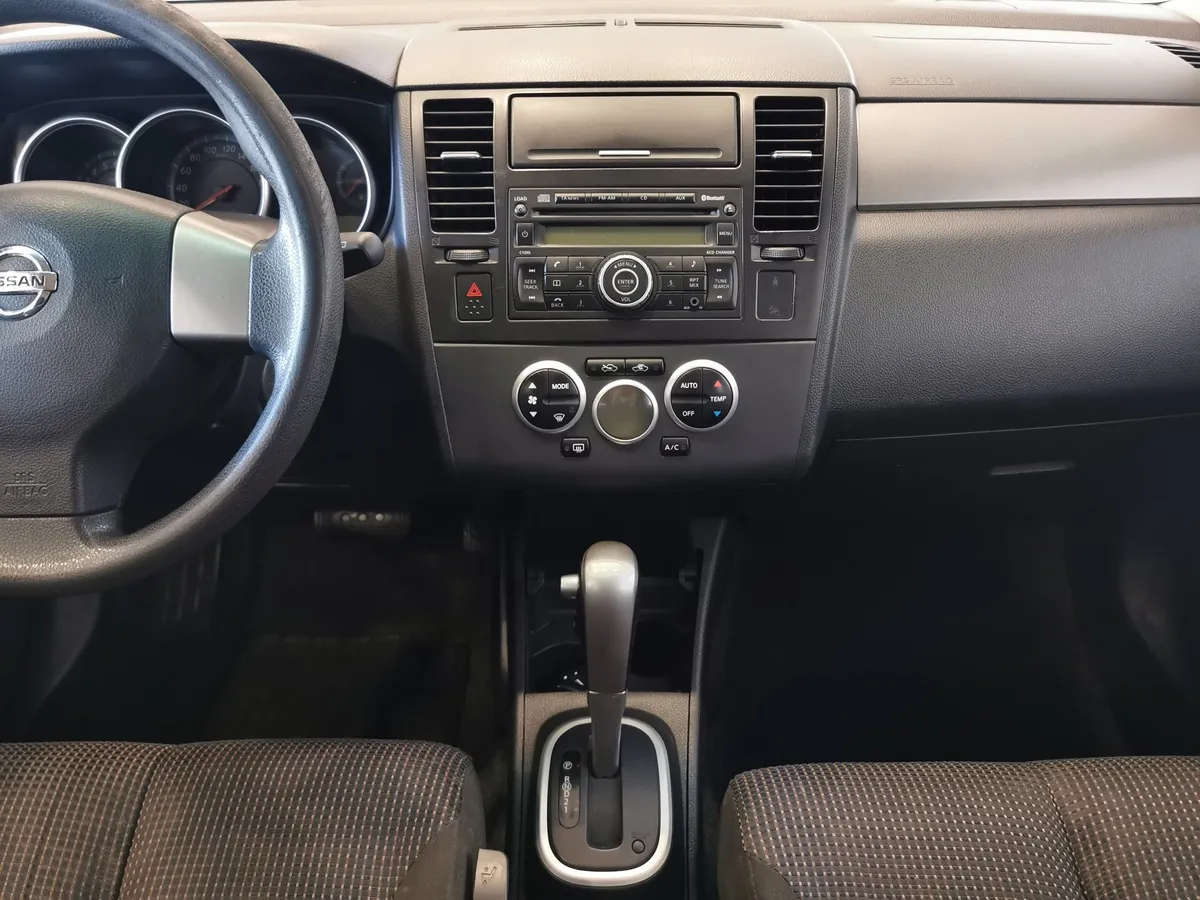 Nissan Tiida 1.6 AT (110 л.с.) Красный в АВИЛОН. Слайд №14