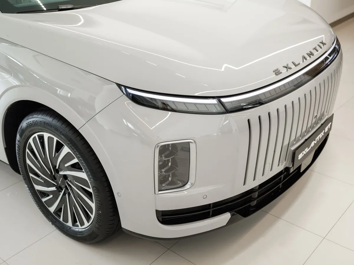ESTEO Exlantix ET 1.5 AT 4WD (469 л.с.) Бежевый в АВИЛОН. Слайд №10