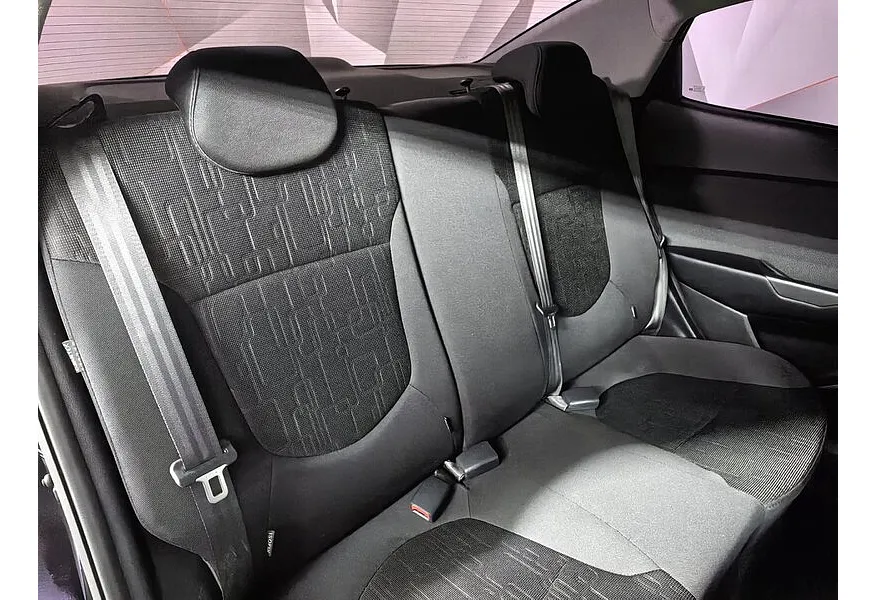 Kia Rio 1.6 AT (123 л.с.) Черный в АВИЛОН. Слайд №16