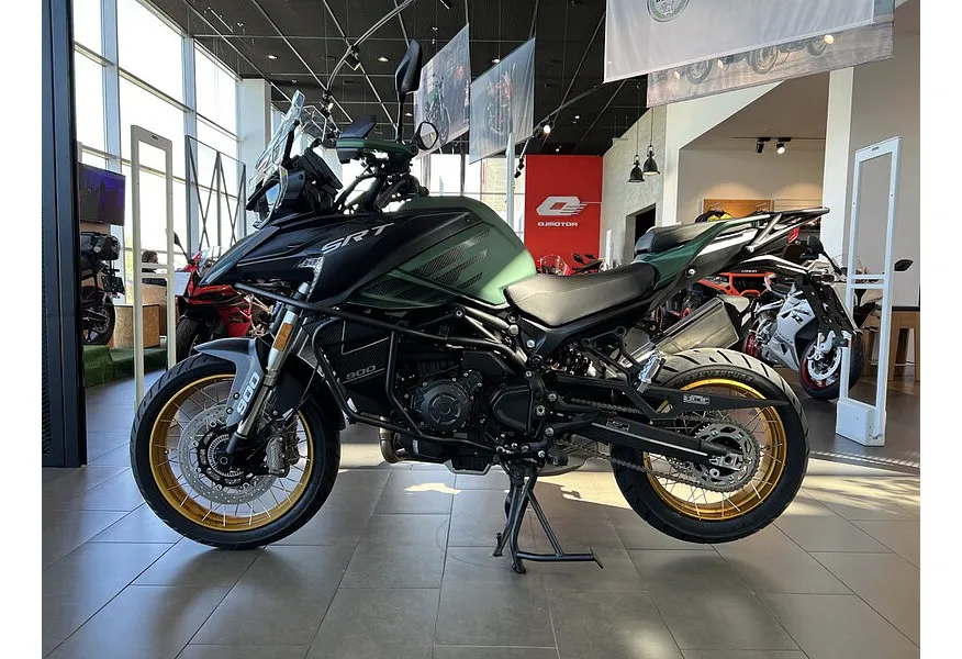 QJMOTOR SRT 900SX 900 см³ (95 л.с.) (95) 904 в АВИЛОН. Слайд №3 QJMOTOR SRT 900SX 900 см³ (95 л.с.) (95) 904 в АВИЛОН. Слайд №3