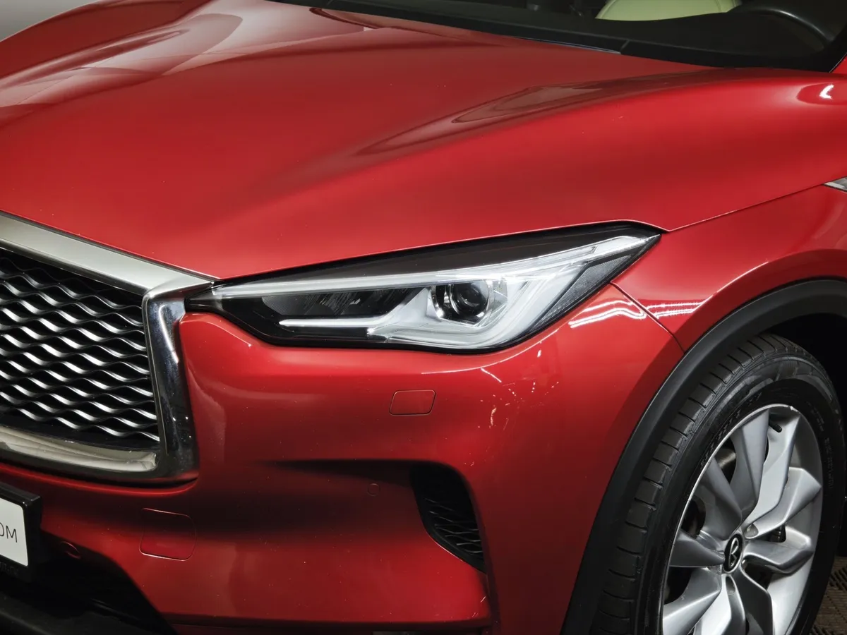 Infiniti QX50 2.0 VC-T CVT AWD (249 л.с.) Красный в АВИЛОН. Слайд №10