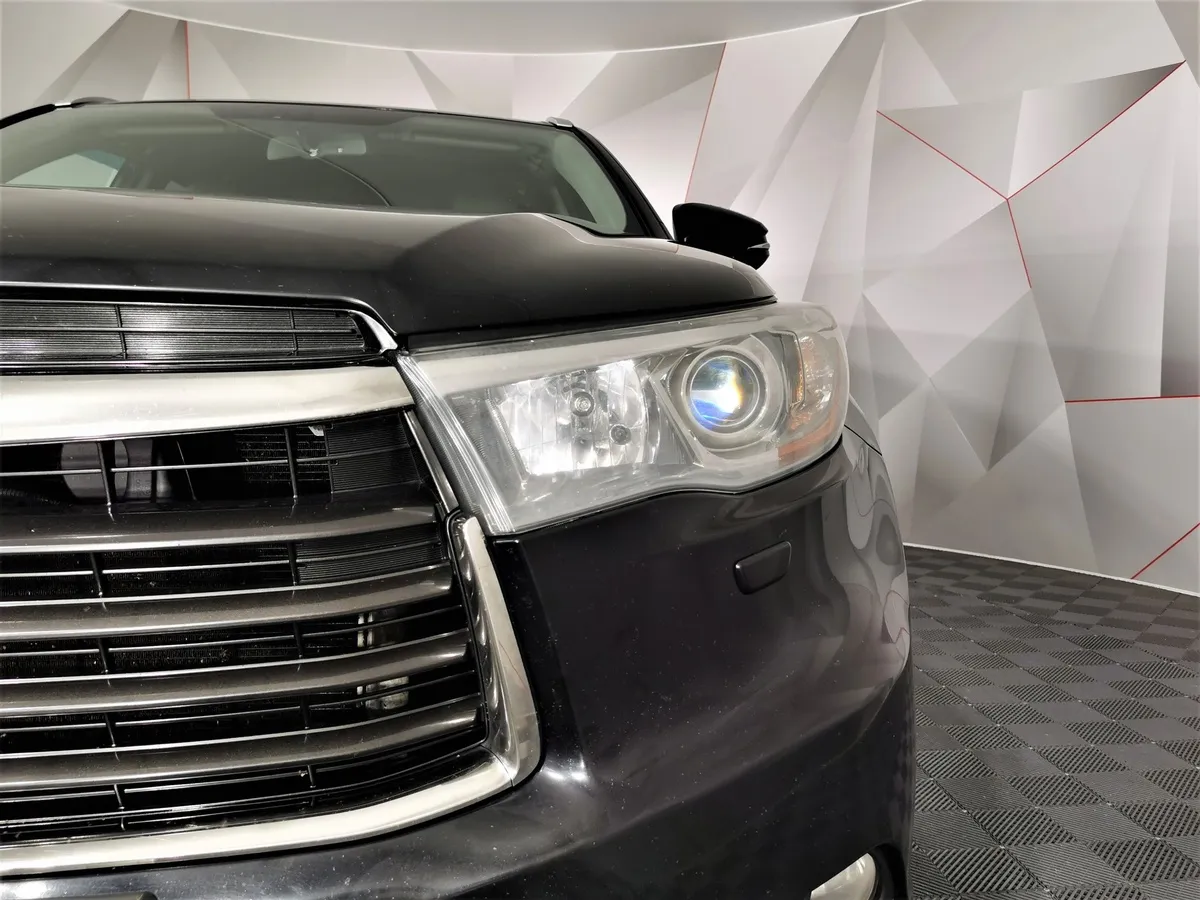 Toyota Highlander 3.5T AT 4WD (249 л.с.) Luxe Safety Черный в АВИЛОН. Слайд №10