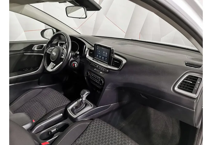 LIVE. Слайд №9