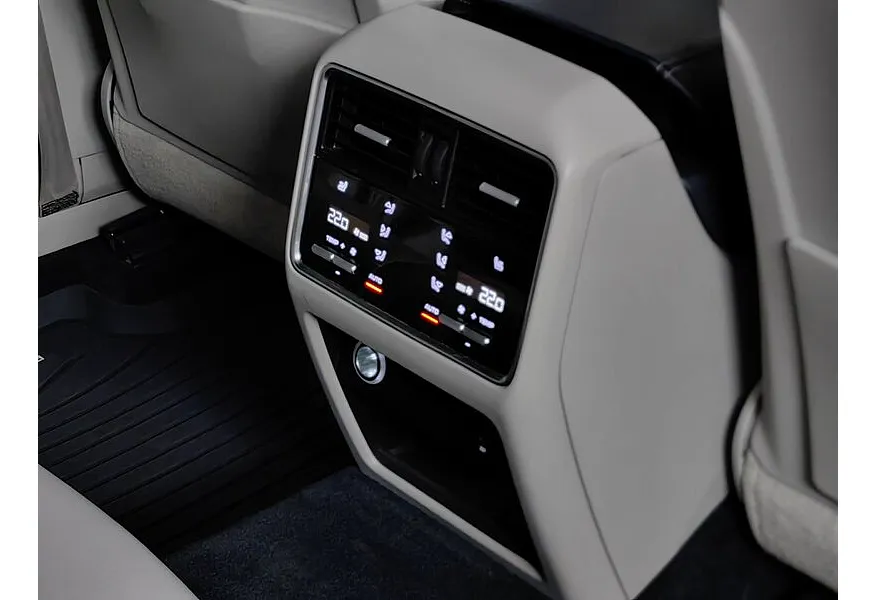 Porsche Cayenne Turbo 4.0 Tiptronic AWD (550 л.с.) Черный в АВИЛОН. Слайд №29