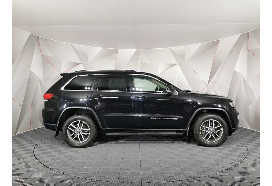 АВИЛОН - Jeep Grand Cherokee 3.0 AT AWD (238 л.с.) Limited Черный - slide 3