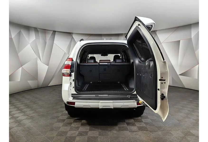 АВИЛОН - Toyota Land Cruiser Prado 2.8 D AT 4WD (5 мест) (177 л.с.) Комфорт Белый - slide 17