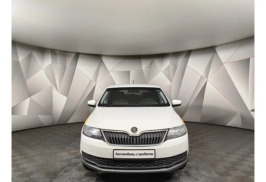 Skoda Rapid 1.6 AT (110 л.с.) Белый в АВИЛОН. Слайд №7