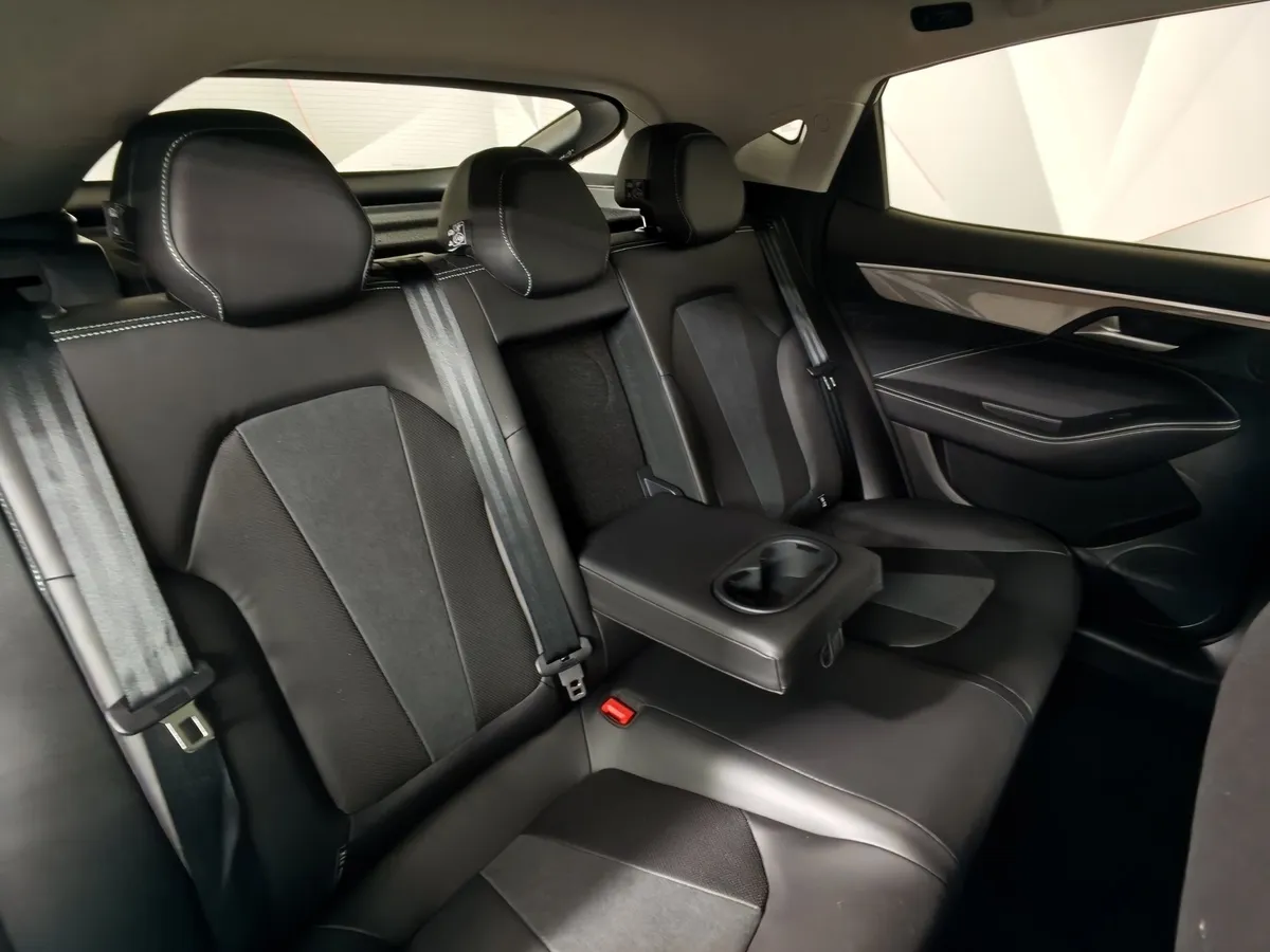 Москвич 6 1.5T CVT 2WD (136 л.с.) Business Белый в АВИЛОН. Слайд №17
