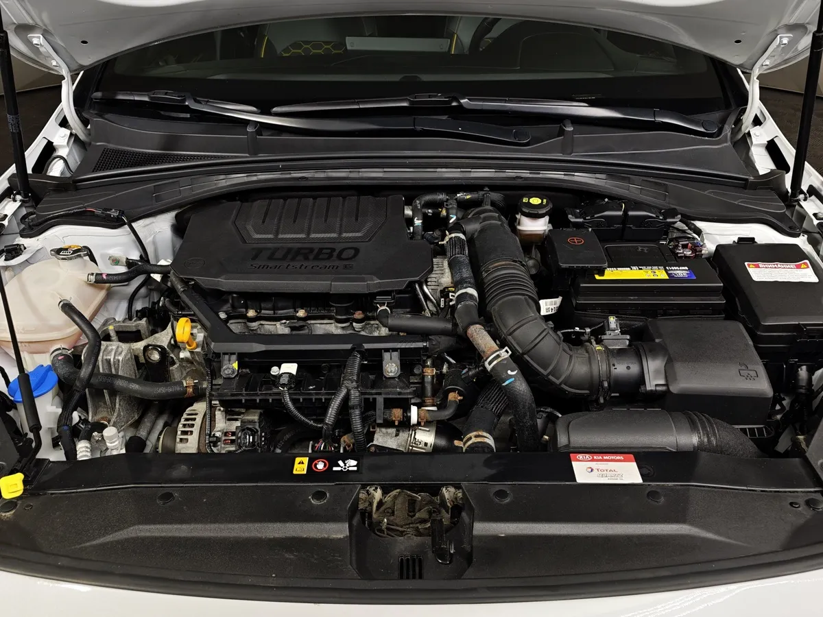 Kia XCeed 1.4 T-GDI (140 л.c.) Premium Plus Белый в АВИЛОН. Слайд №11