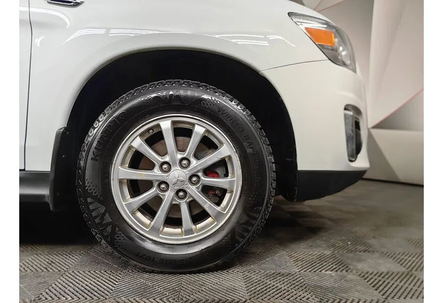 Mitsubishi ASX 1.8 CVT 2WD (140 л.с.) Белый в АВИЛОН. Слайд №9