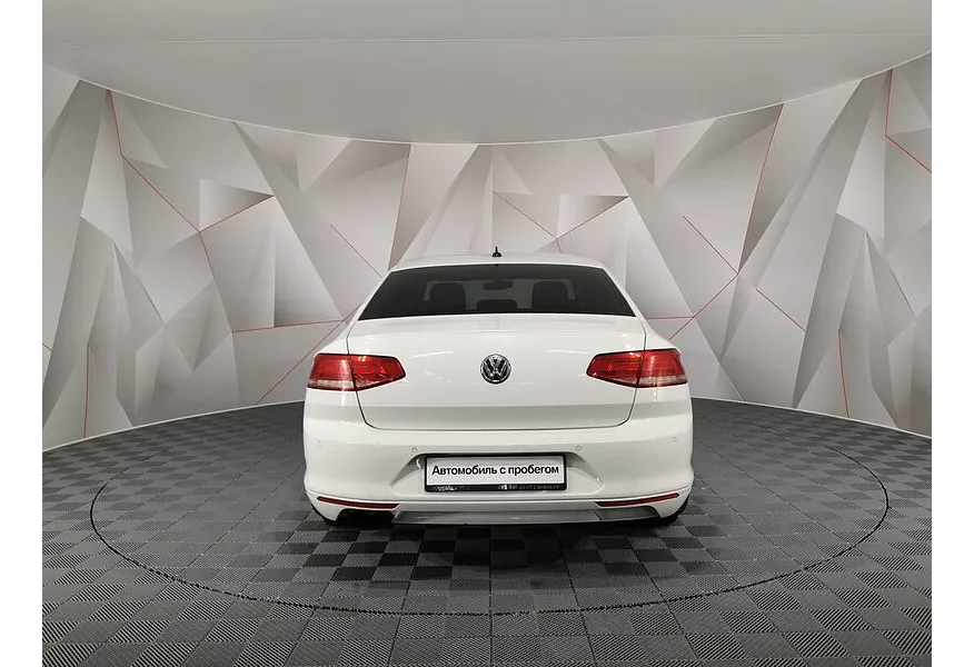 Volkswagen Passat 1.8 TSI BlueMotion DSG (180 л.с.) Highline Белый в АВИЛОН. Слайд №6