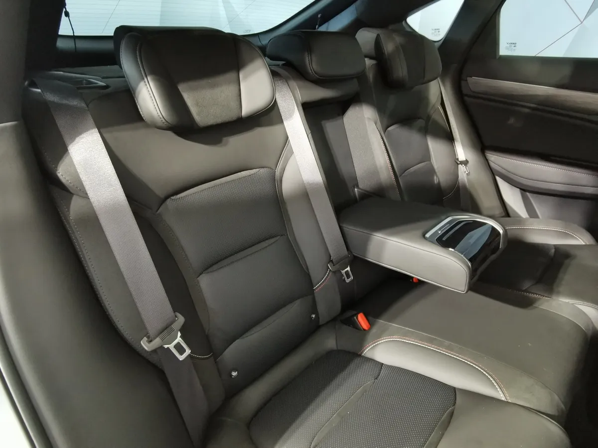 Geely Tugella 2.0 AT AWD (238 л.с.) Flagship Серый в АВИЛОН. Слайд №16