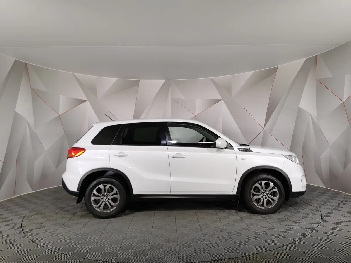 Suzuki Vitara 1.6 AT 4WD (117 л.с.) Белый в АВИЛОН. Слайд №6
