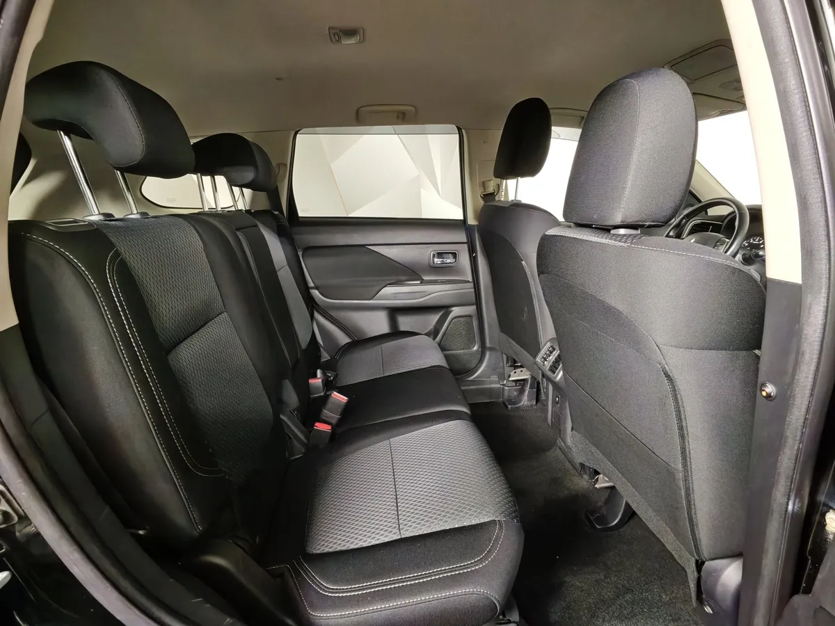 Mitsubishi Outlander 2.0 MIVEC CVT 4WD (146 л.с.) Intense Plus Черный в АВИЛОН. Слайд №16