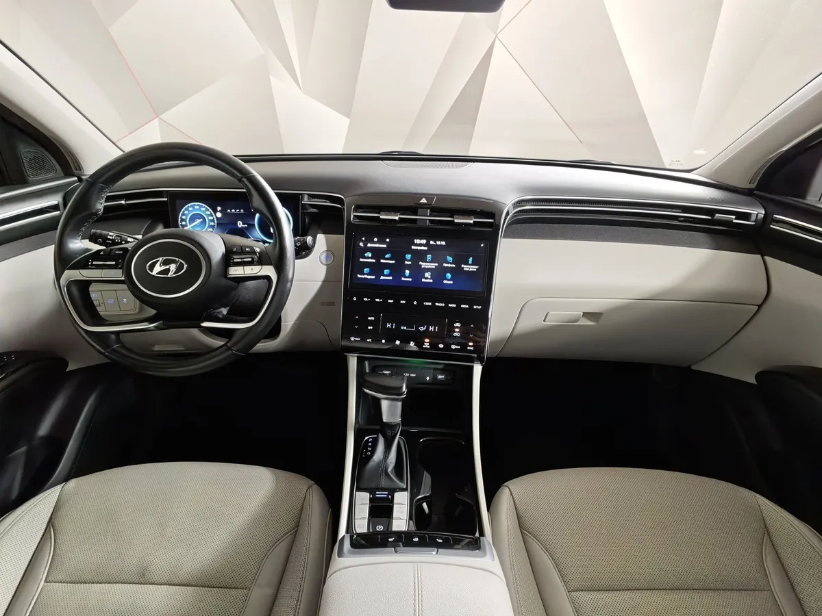 Hyundai Tucson 2.0 AT 4WD (142 л.с.) Красный в АВИЛОН. Слайд №14