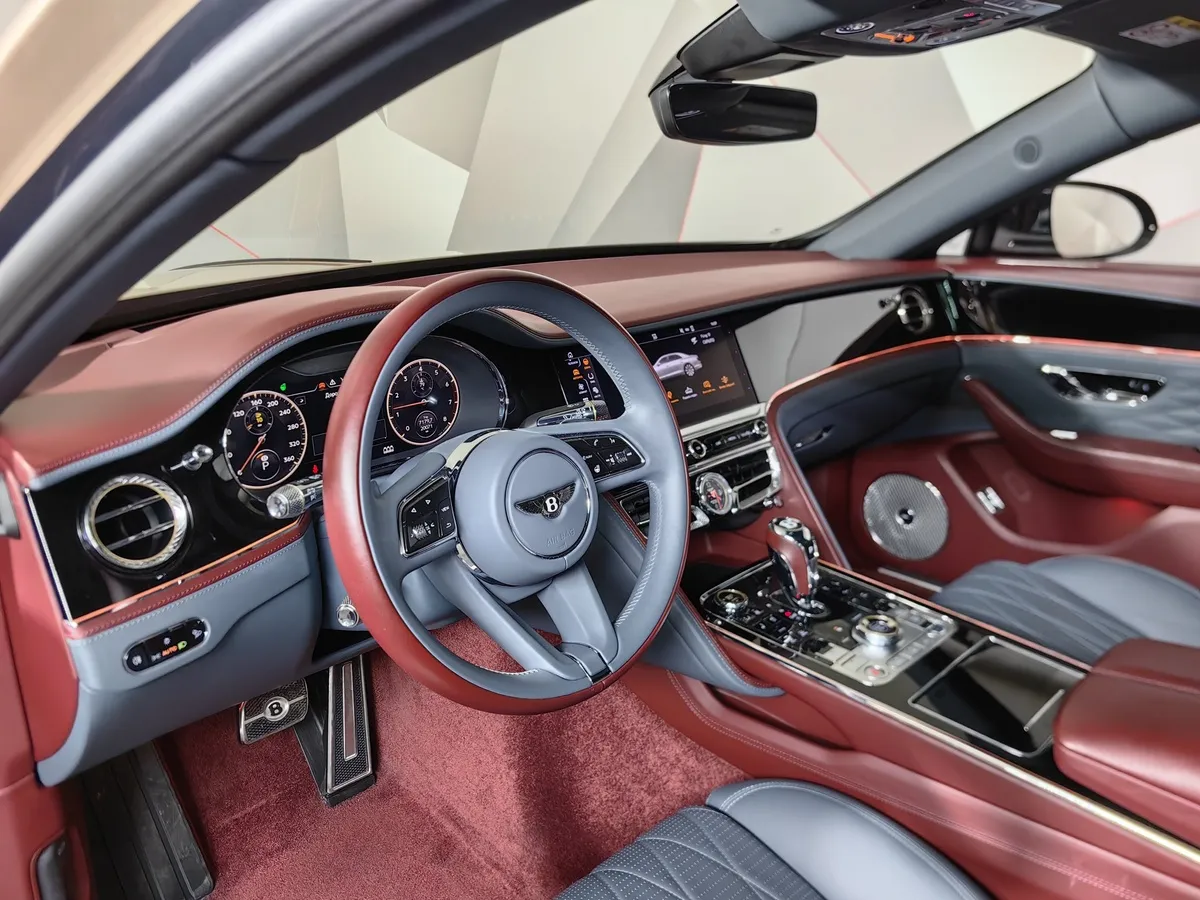 Bentley Flying Spur 6.0 W12 AWD AT (635 л.с.) Красный в АВИЛОН. Слайд №19