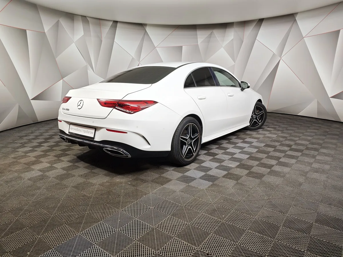 Mercedes-Benz CLA 200 7G-DCT (150 л.с.) Sport Белый в АВИЛОН. Слайд №2