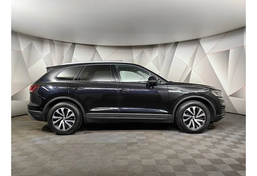 Volkswagen Touareg 2.0 TSI Tiptronic 4Motion (249 л.с.) Respect Черный в АВИЛОН. Слайд №6
