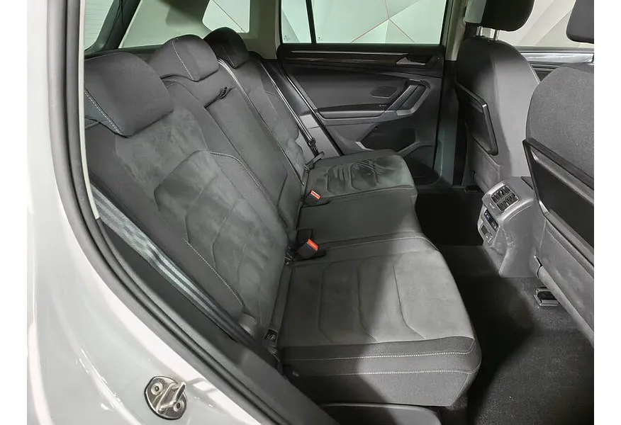 Volkswagen Tiguan 1.4 TSI 4Motion DSG (150 л.с.) Highline Белый в АВИЛОН. Слайд №14