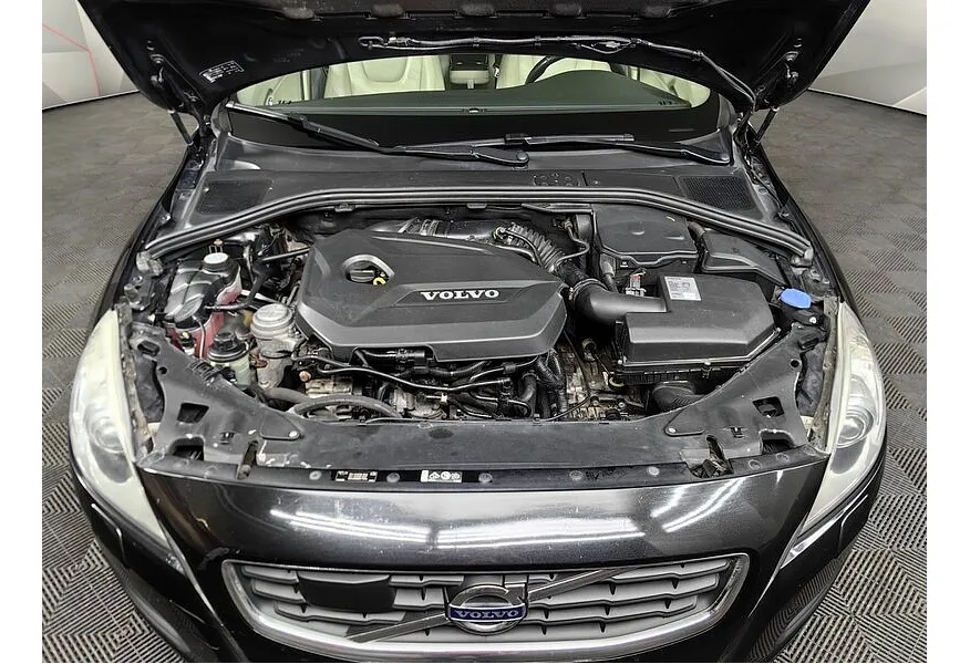 Volvo S60 1.6 T4 Turbo Powershift (180 л.с.) Черный в АВИЛОН. Слайд №11