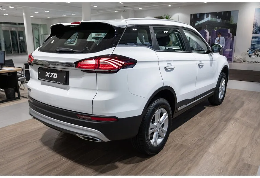 Belgee X70 1.5 DCT 4WD (150 л.с.) Prestige Белый в АВИЛОН. Слайд №7