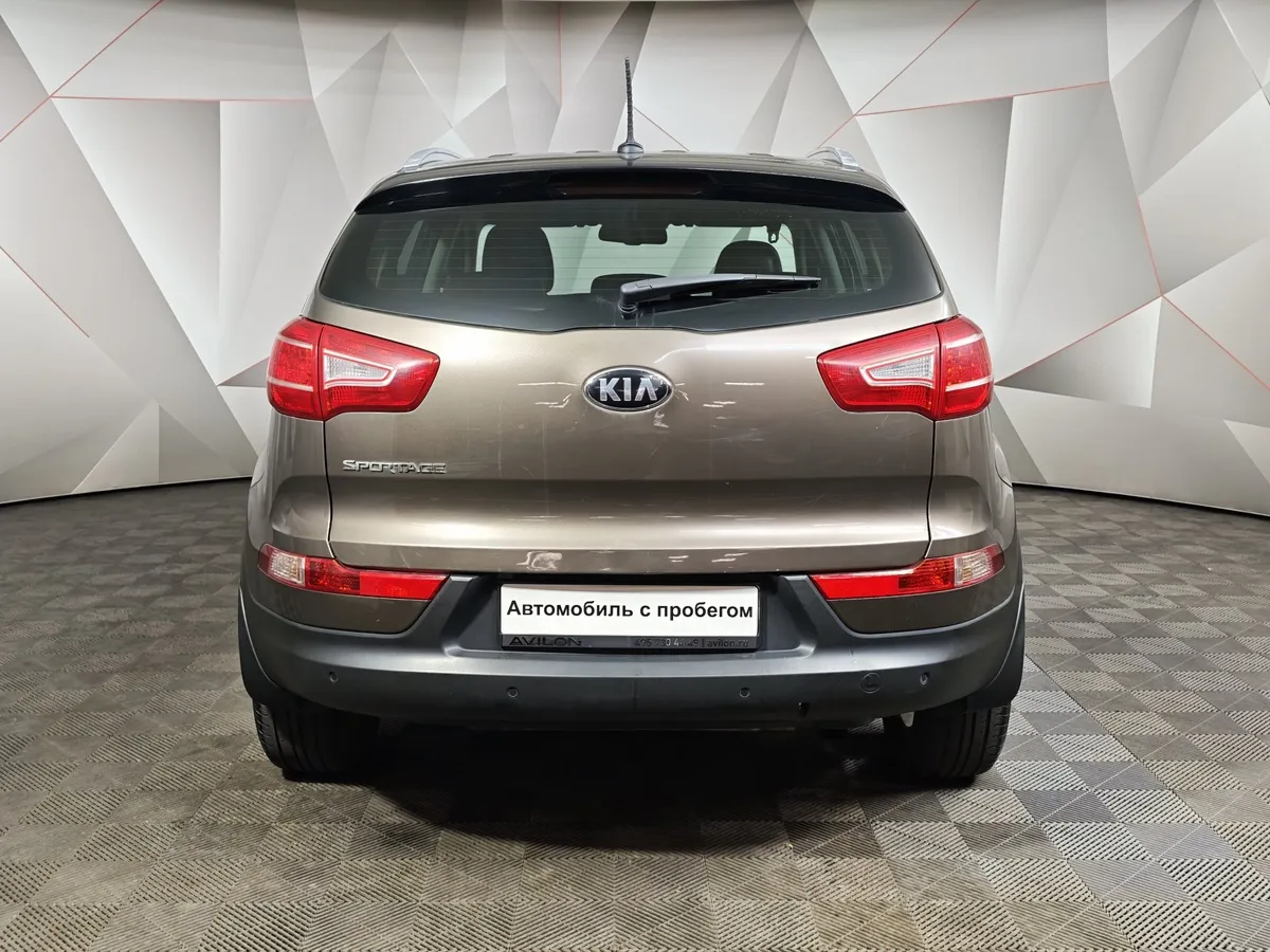 Kia Sportage 2.0 AT AWD (150 л.с.) Коричневый в АВИЛОН. Слайд №8