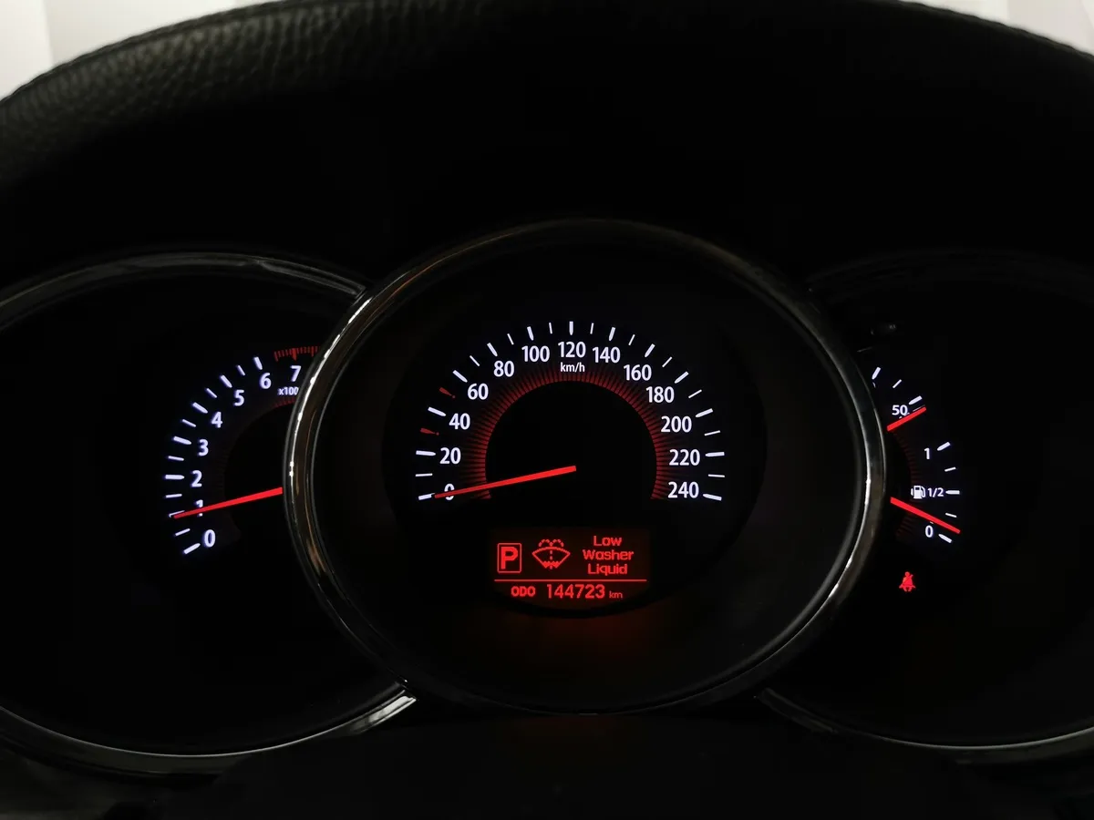 Kia Sorento 2.4 AT 4WD (175 л.с.) Comfort Серебристый в АВИЛОН. Слайд №18