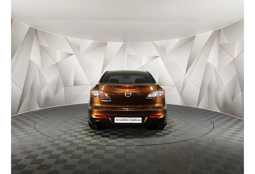 Mazda 3 1.6 AT (105 л.с.) Коричневый в АВИЛОН. Слайд №8