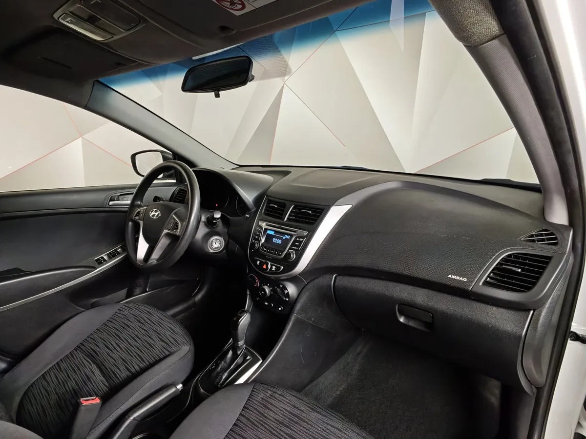 Hyundai Solaris 1.6 AT (123 л.с.) Active Plus Белый в АВИЛОН. Слайд №11